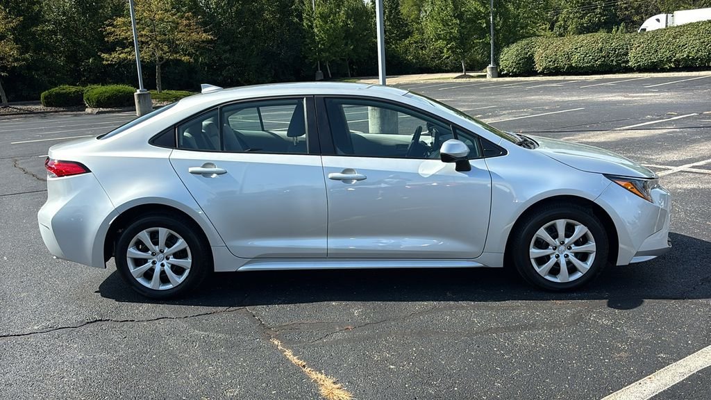New 2026 Toyota Corolla LE FWD image 28