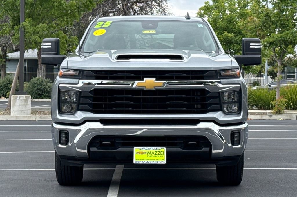 Used 2025 Chevrolet Silverado 2500 LT w/ Convenience Package AWD/4WD image 7