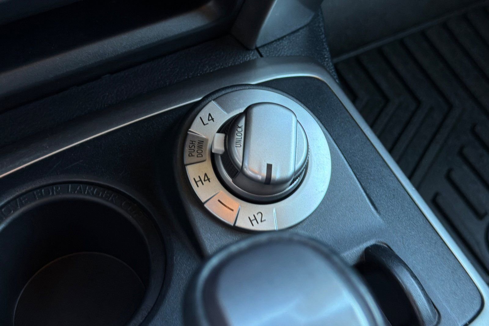 Used 2024 Toyota 4Runner SR5 image 32