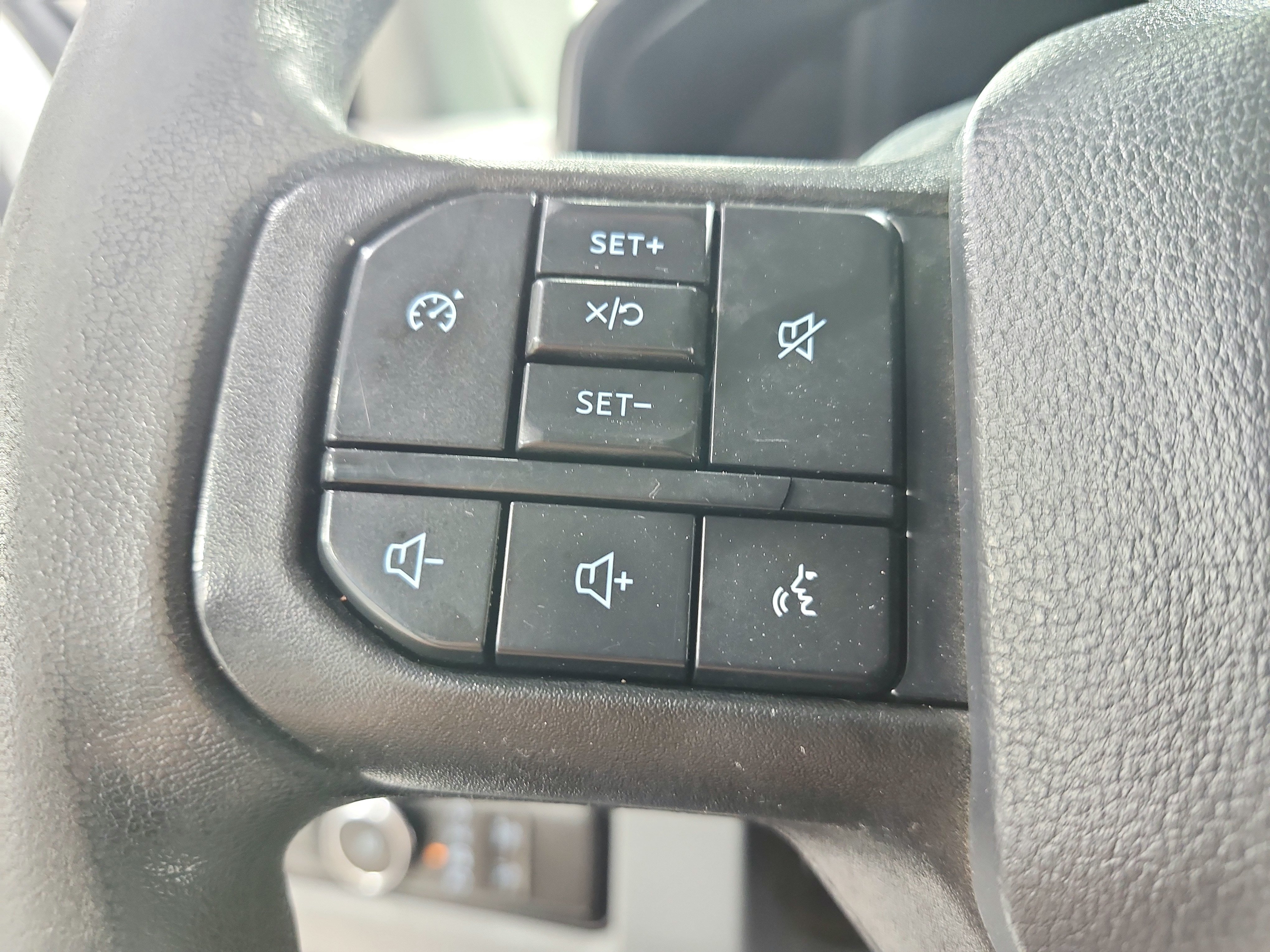 Used 2024 Ford F250 XL w/ FX4 Off-Road Package AWD/4WD image 24
