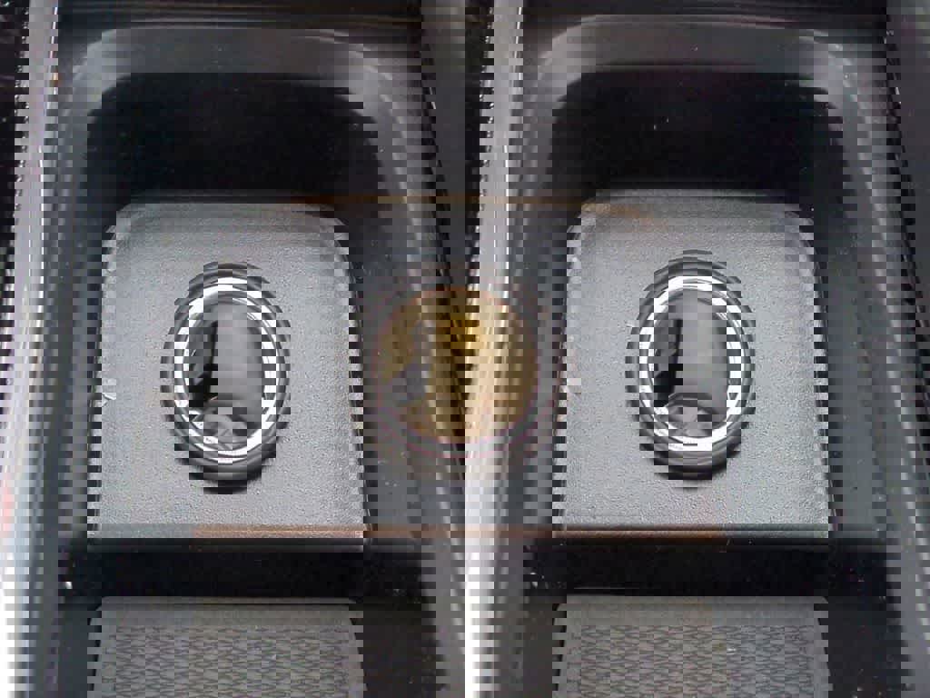 New 2026 Volvo XC60 B5 Plus w/ Protection Package Premier image 31