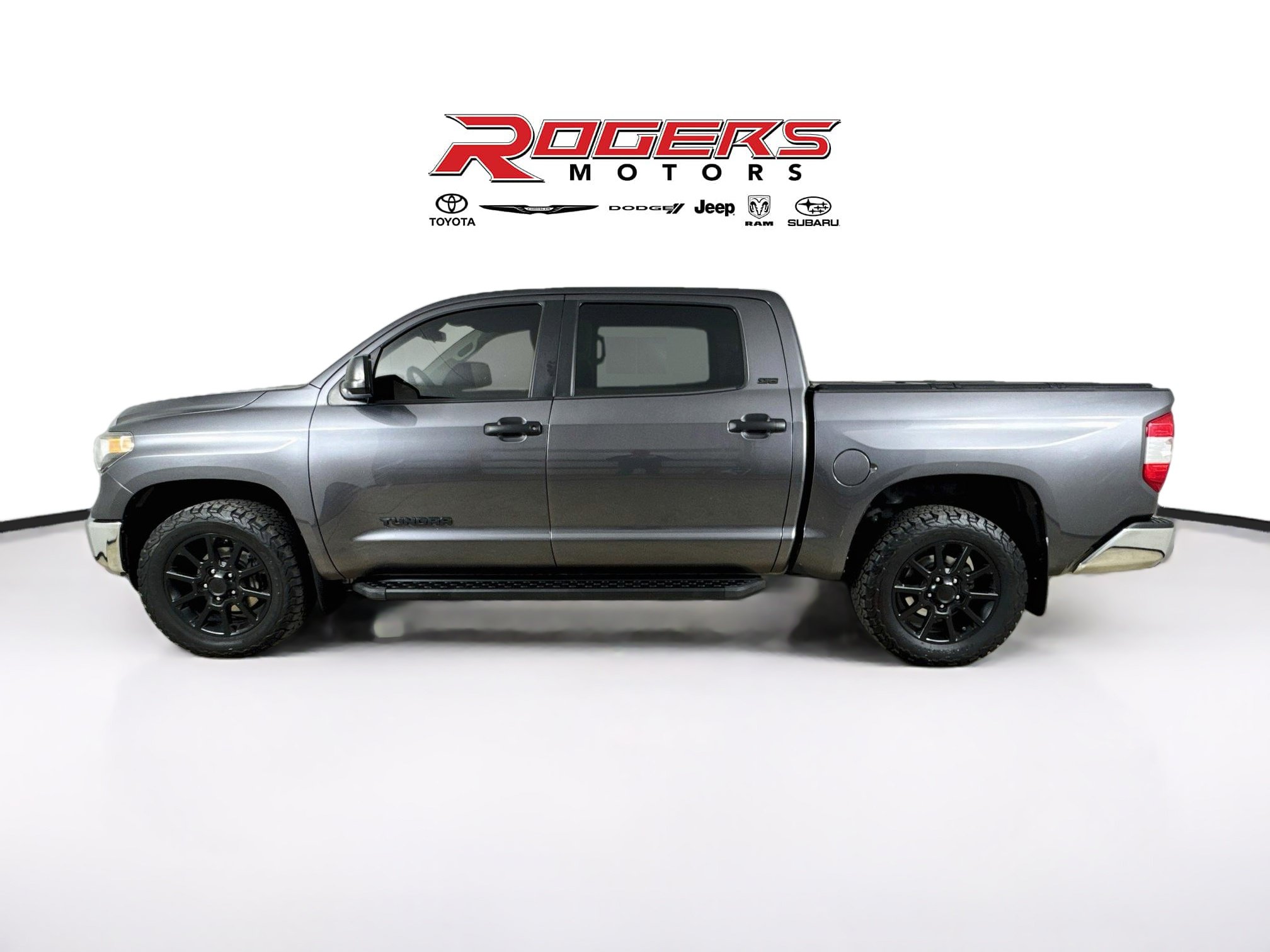 Used 2018 Toyota Tundra SR5 AWD/4WD image 9