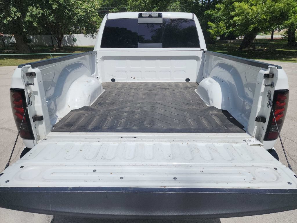 Used 2018 RAM 2500 Laramie w/ Sport Appearance Group RWD image 9
