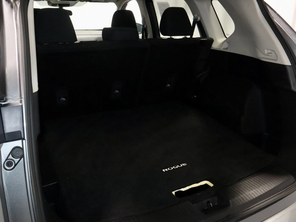 Certified 2024 Nissan Rogue SV AWD/4WD image 12