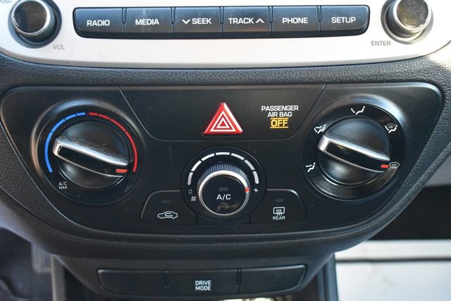 Used 2022 Hyundai Accent SE image 25