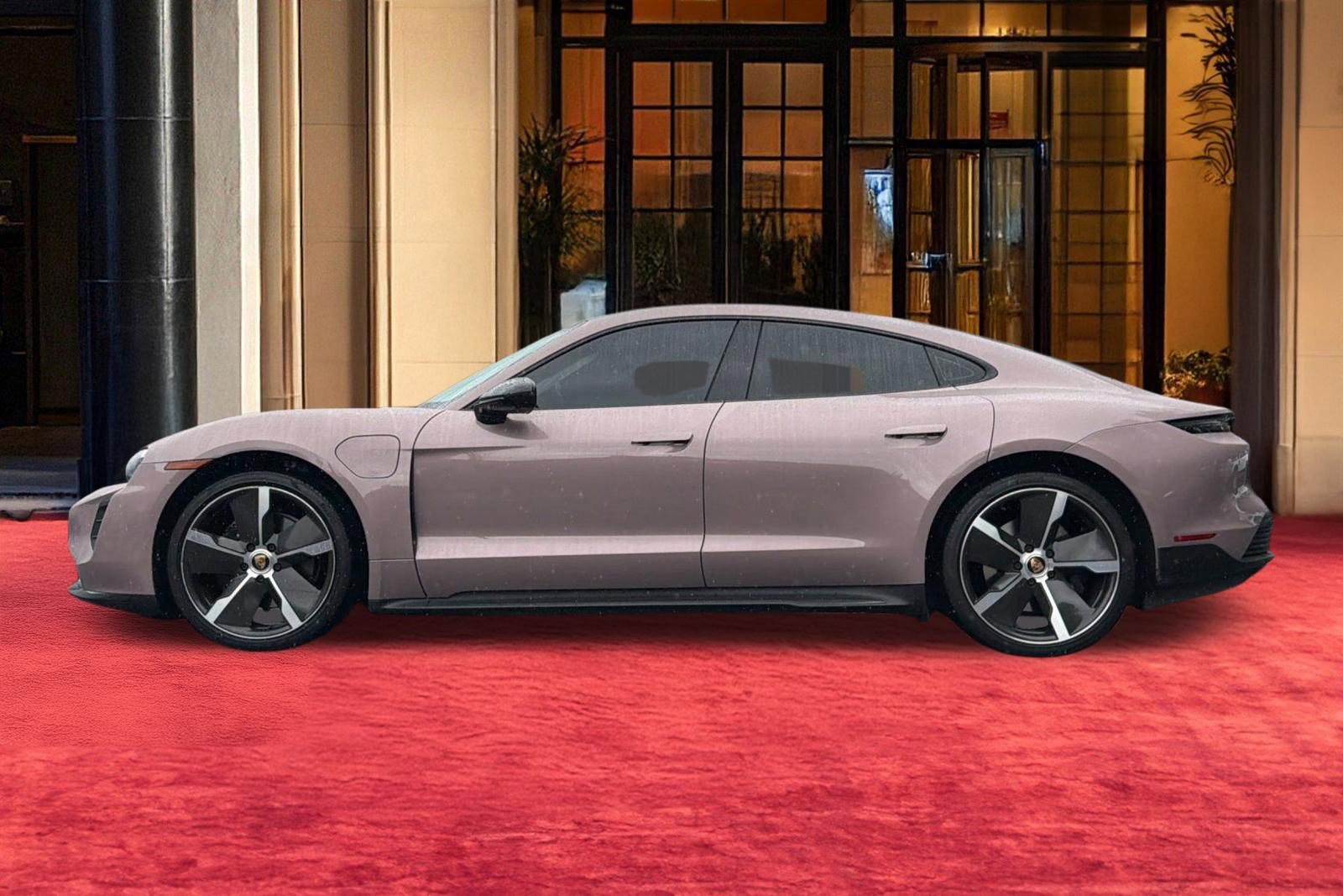 Used 2021 Porsche Taycan 4S image 2