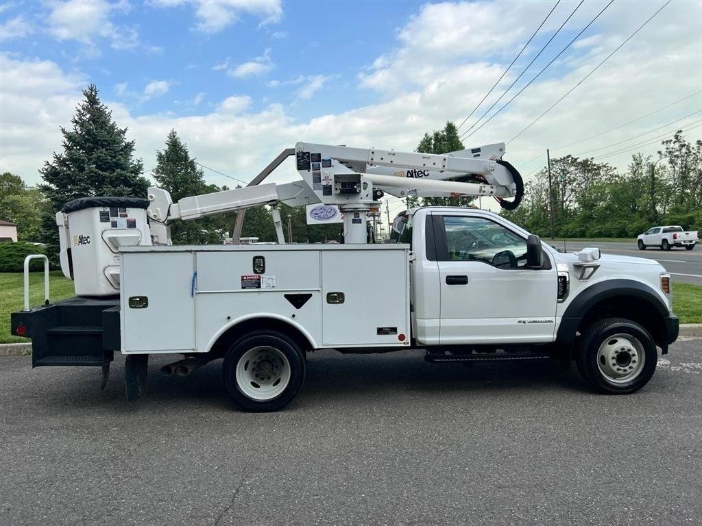 Used 2018 Ford F550 2WD Regular Cab Super Duty w/ Snow Plow Prep Package image 4
