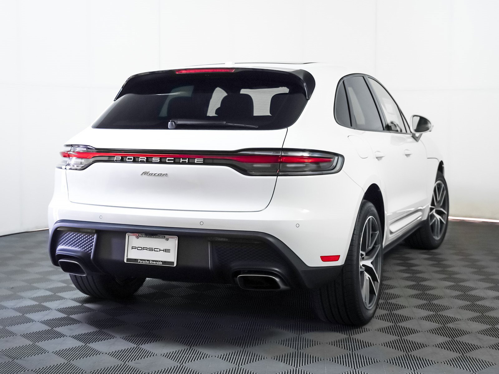 New 2026 Porsche Macan image 10