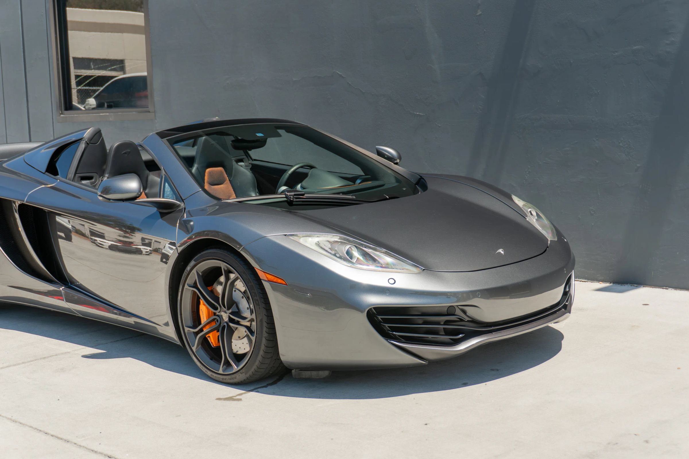 Used 2014 McLaren MP4-12C Spider RWD image 43