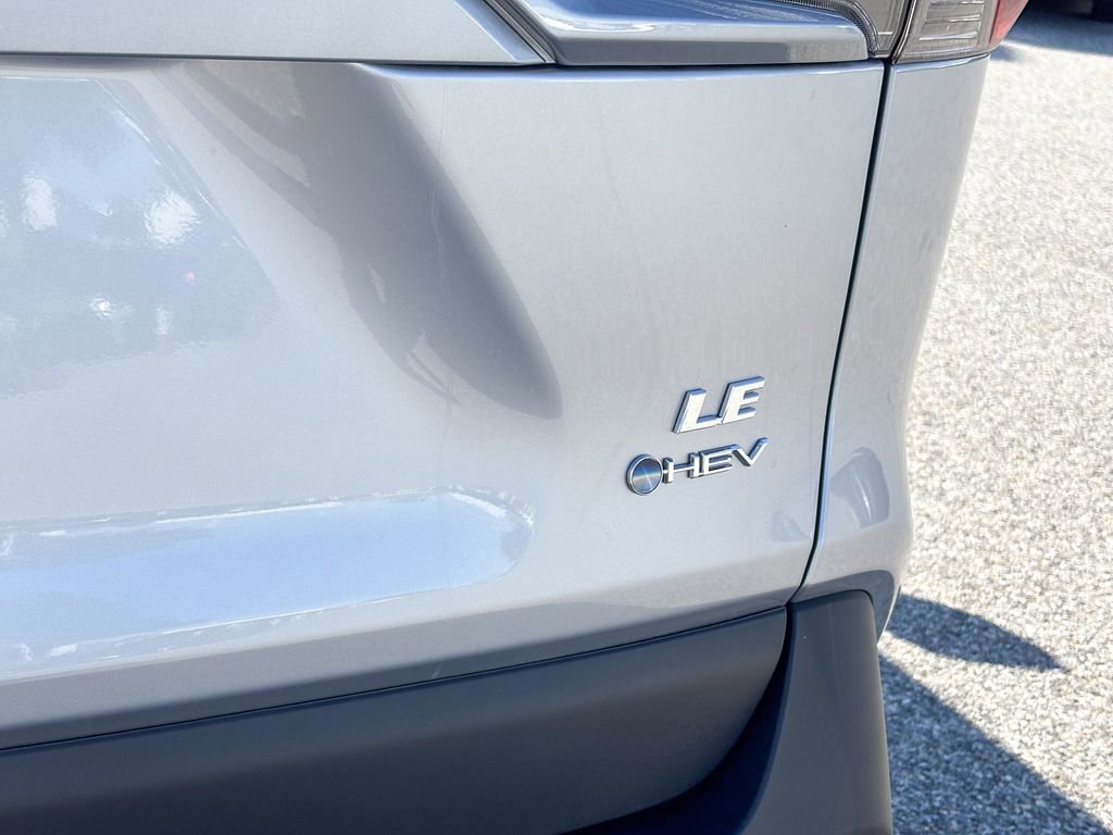 Certified 2025 Toyota RAV4 LE AWD/4WD image 16