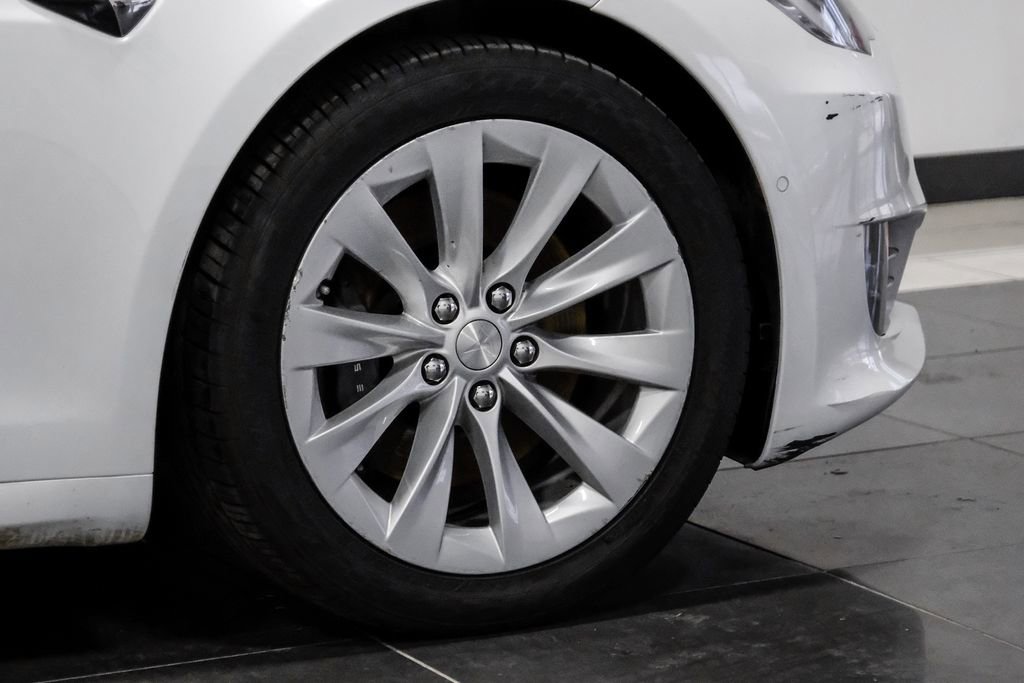 Used 2020 Tesla Model S Long Range image 46