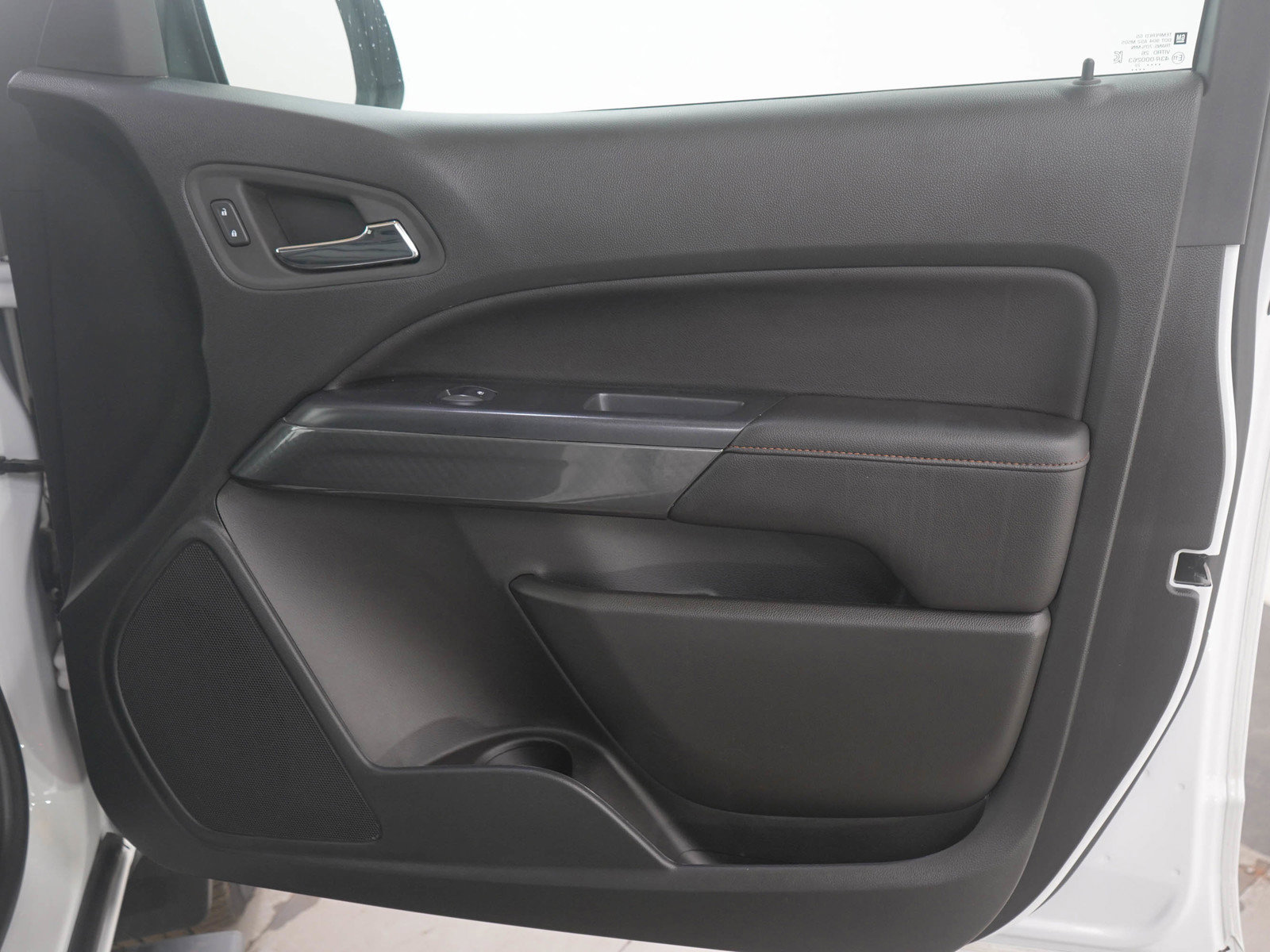 Used 2022 GMC Canyon AT4 image 12