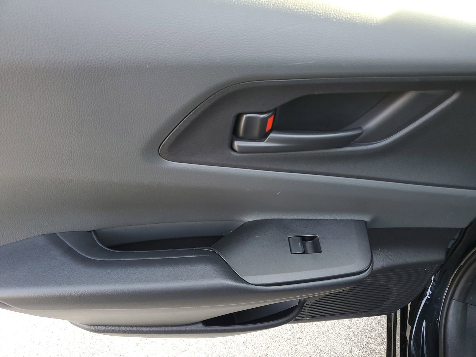 Used 2025 Toyota Prius LE image 15