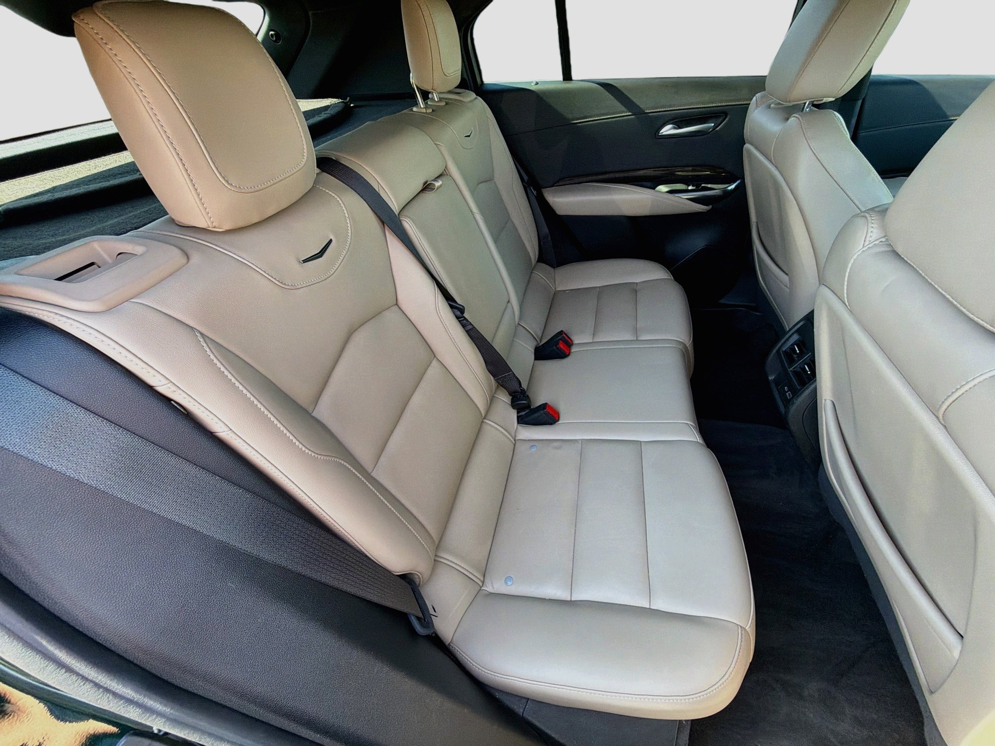 Certified 2024 Cadillac XT4 Premium Luxury FWD image 27