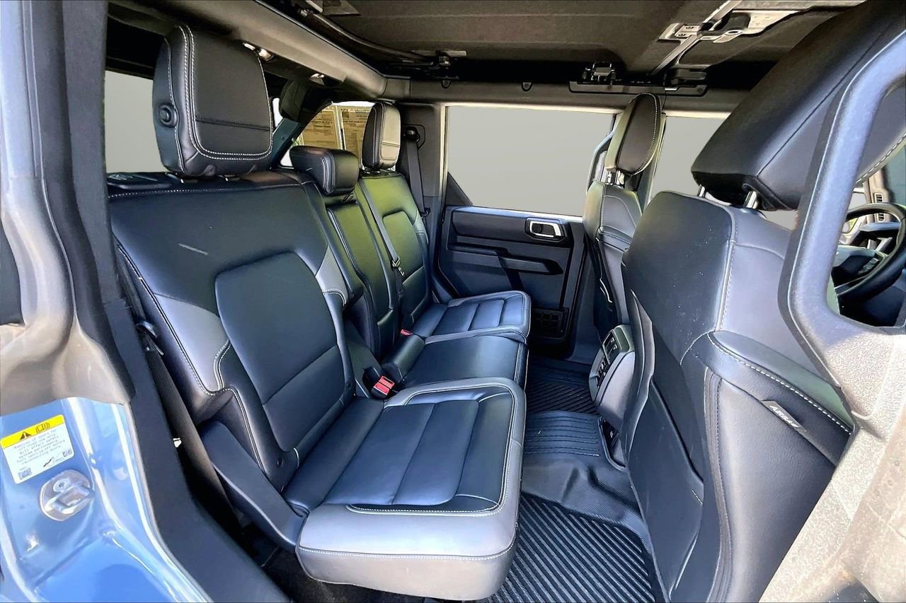 Used 2025 Ford Bronco Outer Banks AWD/4WD image 24