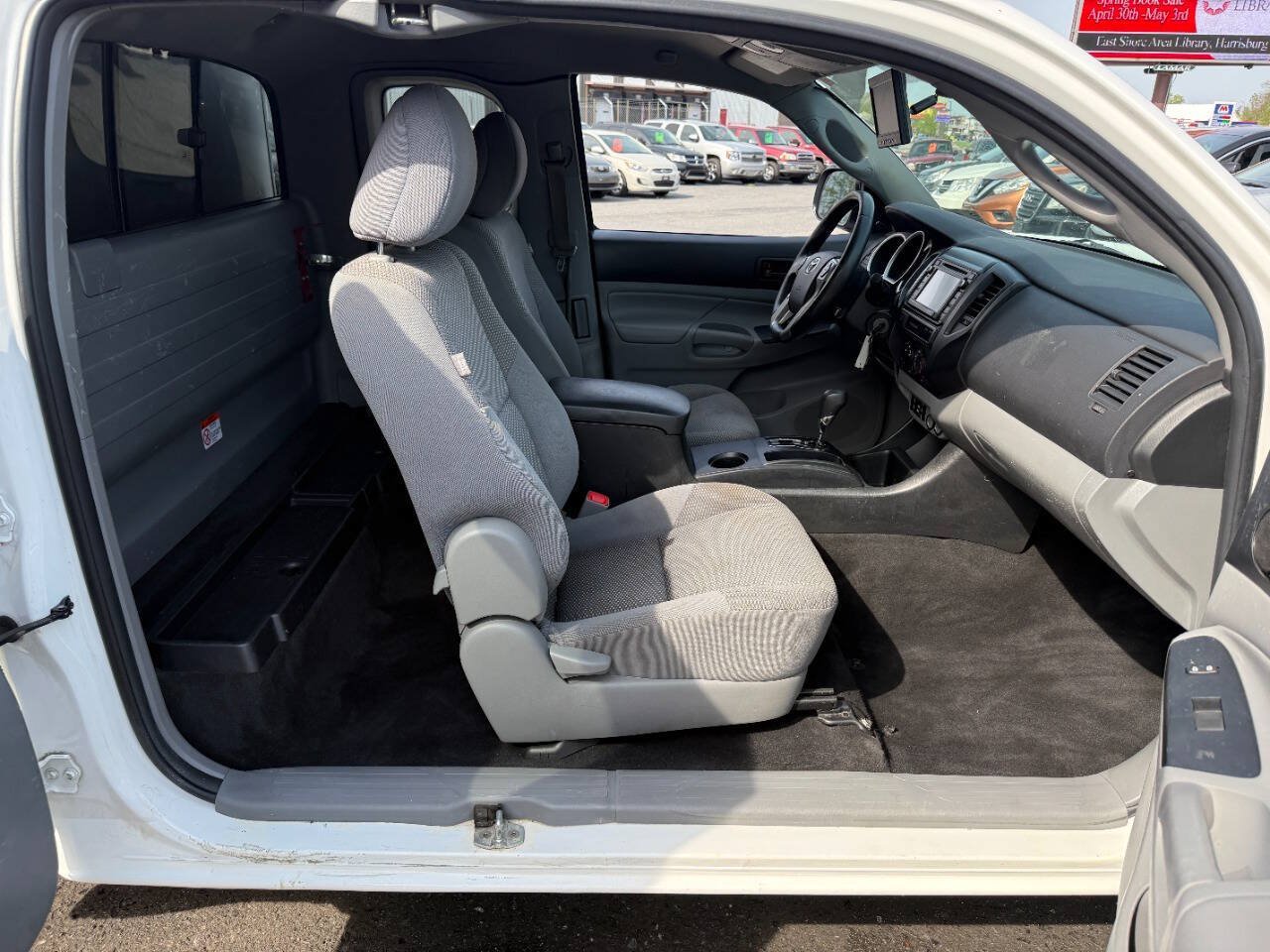 Used 2015 Toyota Tacoma 2WD Access Cab w/ Convenience Package image 23