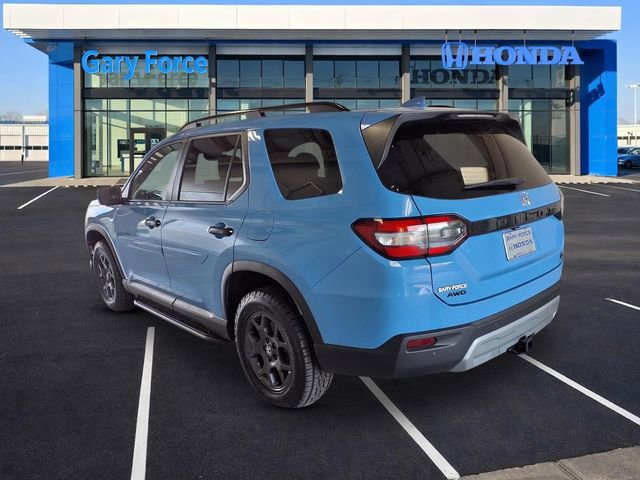 Certified 2024 Honda Pilot TrailSport image 3