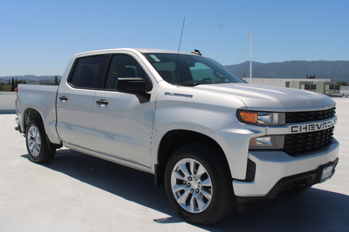 Used 2020 Chevrolet Silverado 1500 Custom w/ Custom Value Package RWD image 2