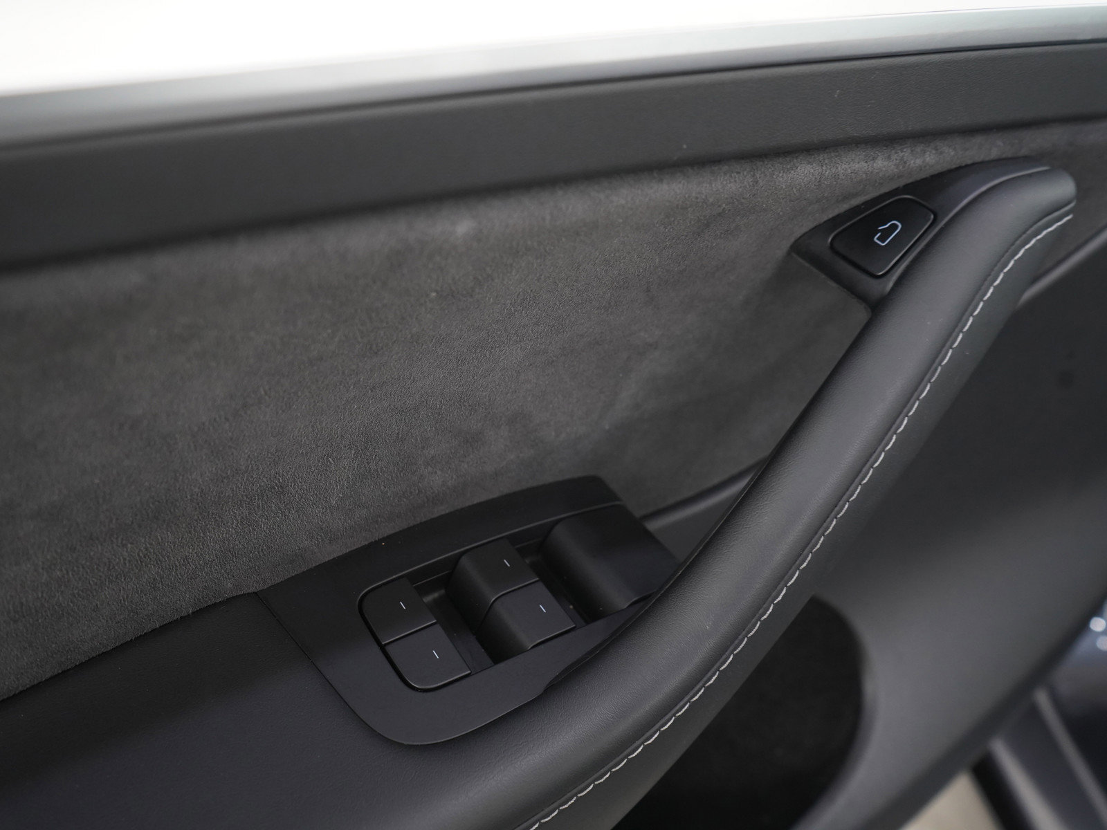 Used 2022 Tesla Model Y Performance image 20