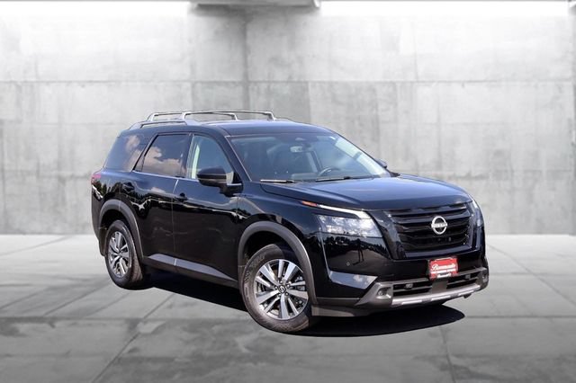 Certified 2025 Nissan Pathfinder SL w/ Black Appearance Package AWD/4WD image 2