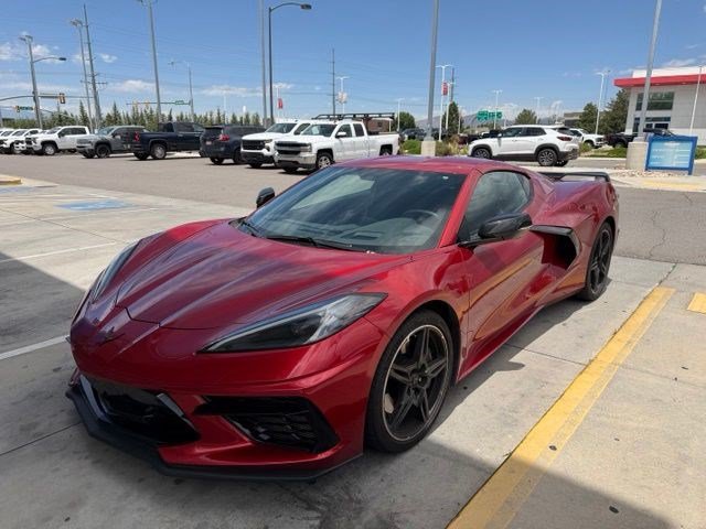 Used 2021 Chevrolet Corvette Stingray Preferred Cpe w/ Z51 Performance Package RWD image 2