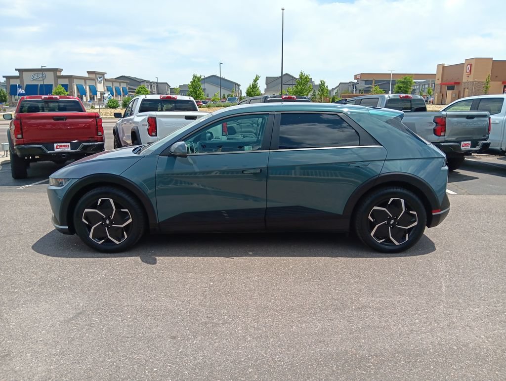 Used 2024 Hyundai Ioniq 5 SEL AWD/4WD image 2