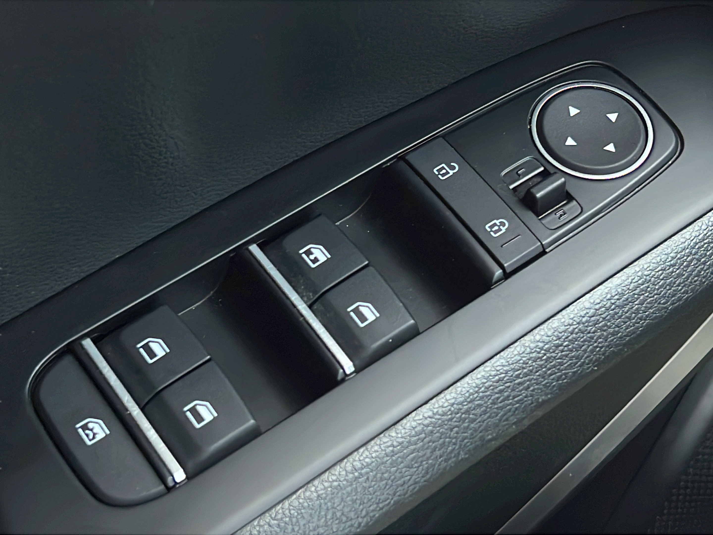 Certified 2025 Kia Soul LX w/ LX Technology Package FWD image 20