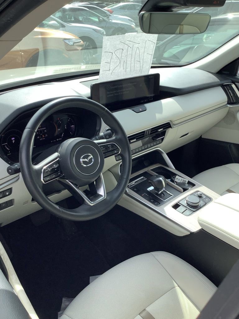 Used 2024 MAZDA CX-90 Plug-In Hybrid w/ Premium Plus image 2