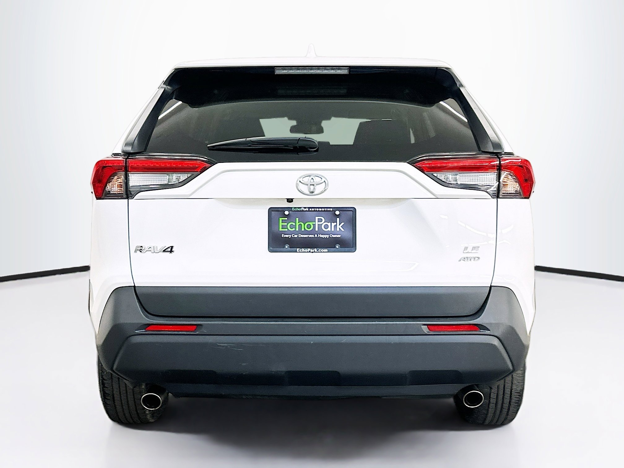 Used 2024 Toyota RAV4 LE image 7