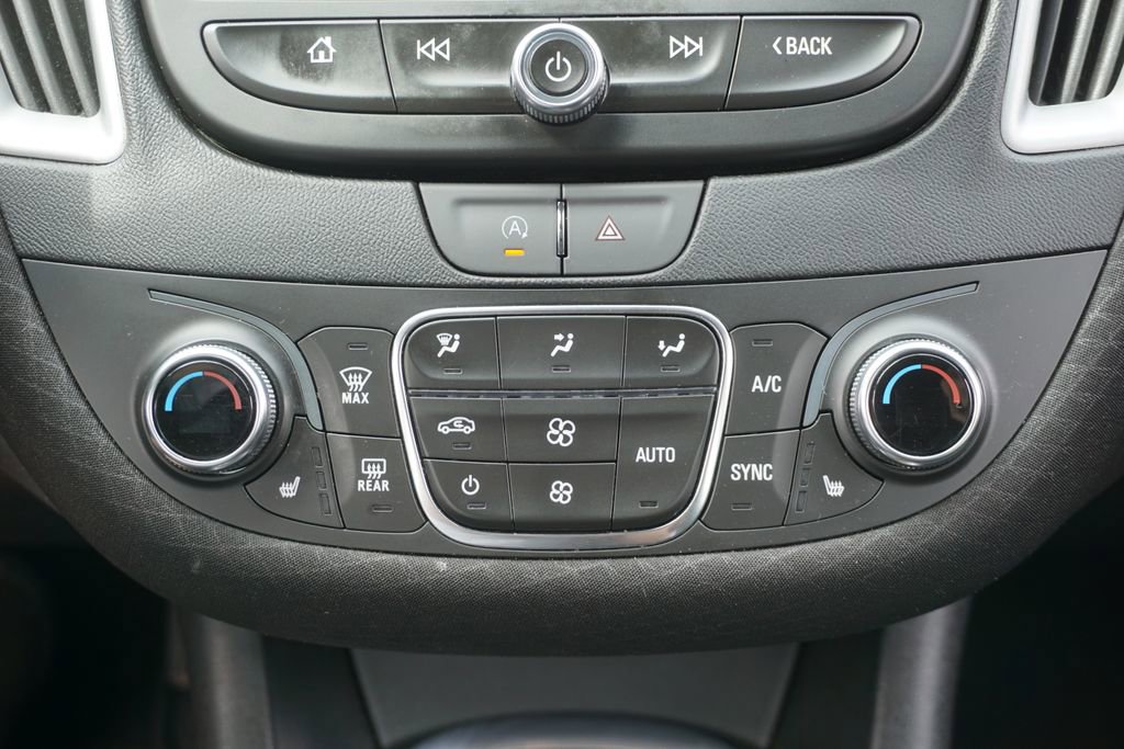 Used 2023 Chevrolet Malibu LT w/ Driver Confidence Package FWD image 12