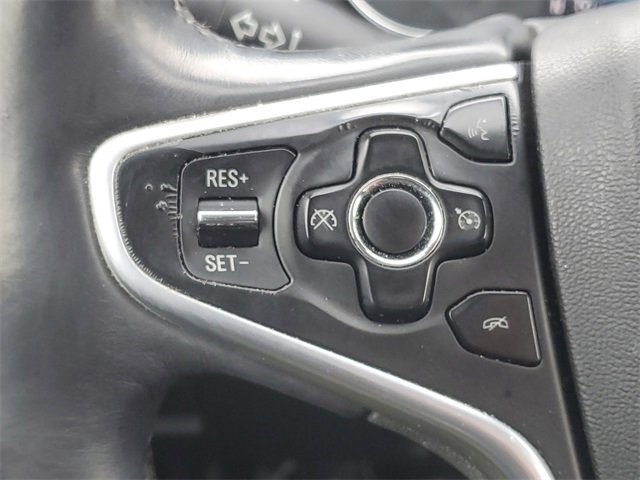Used 2017 Buick Regal Sport Touring image 11