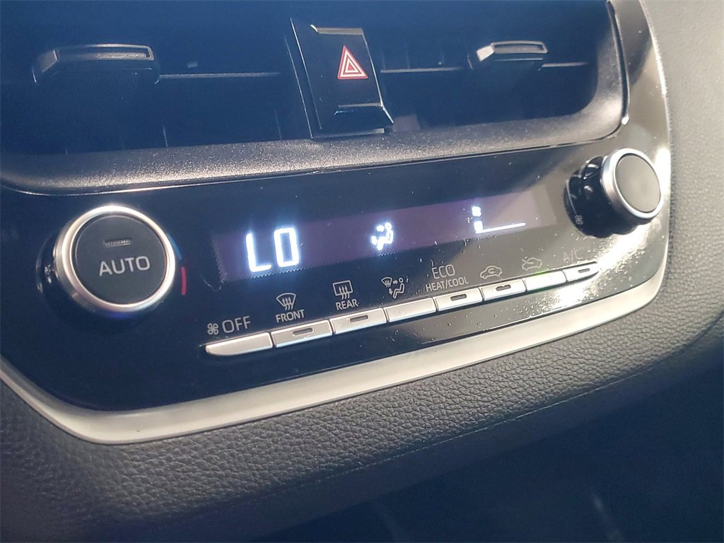 Used 2023 Toyota Corolla LE image 28