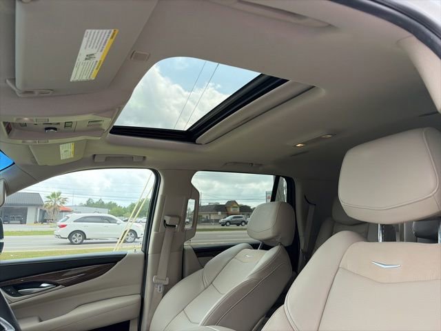 Used 2018 Cadillac Escalade Luxury RWD image 24