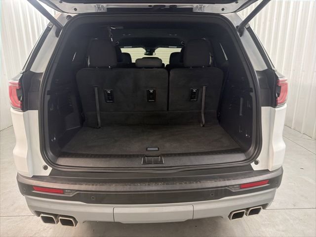 Used 2025 GMC Acadia Elevation image 23