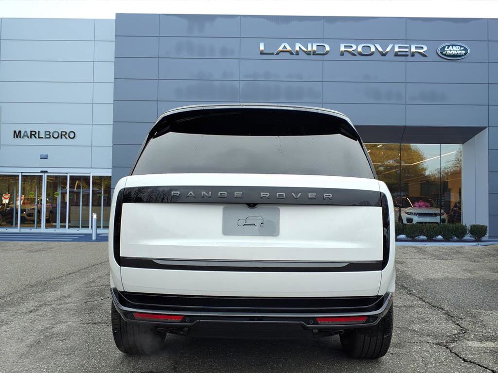 New 2026 Land Rover Range Rover SE image 7