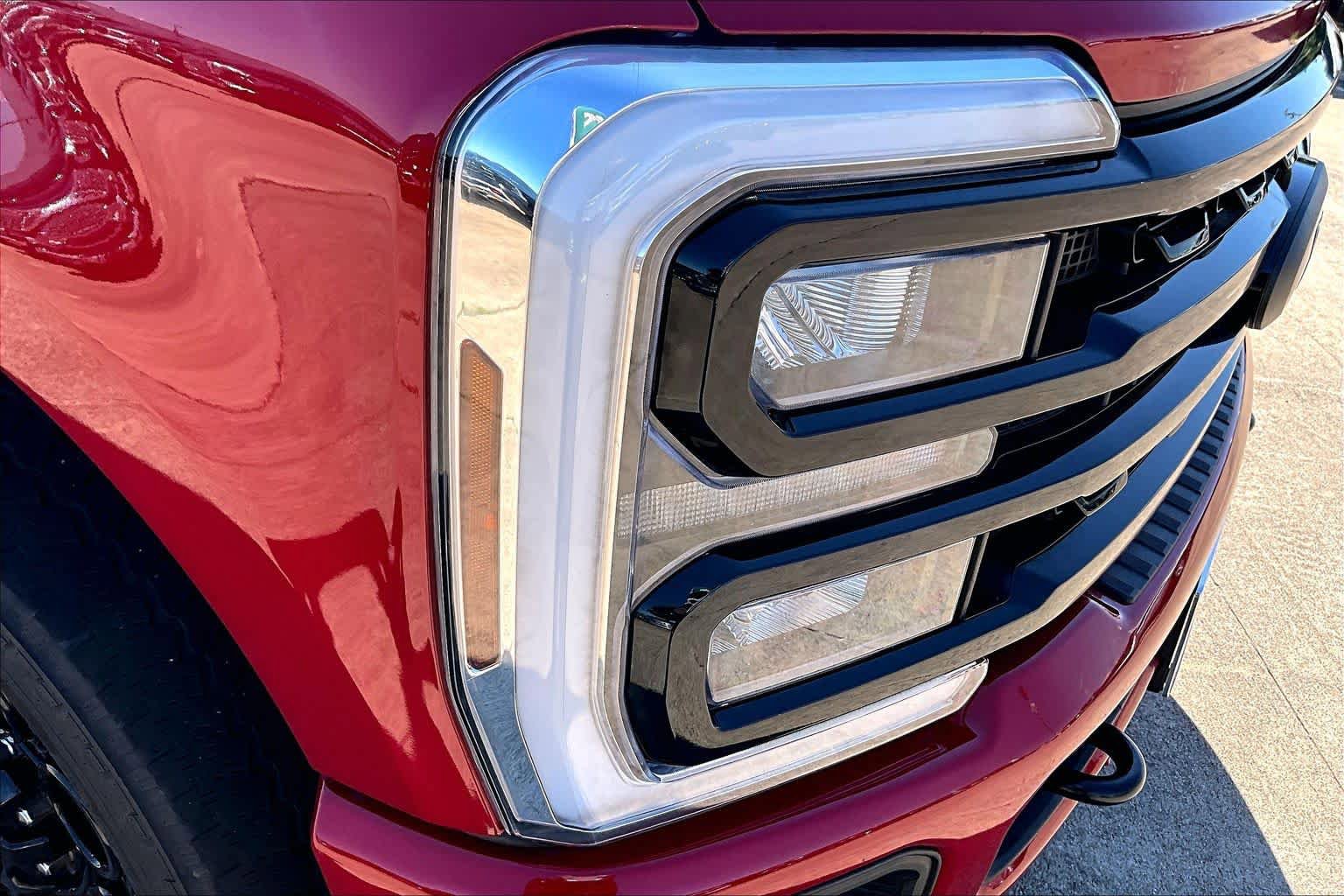 Used 2024 Ford F250 Lariat w/ Lariat Ultimate Package AWD/4WD image 28