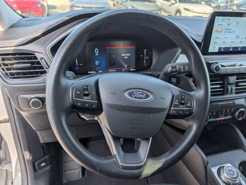 Used 2025 Ford Escape Active AWD/4WD image 29