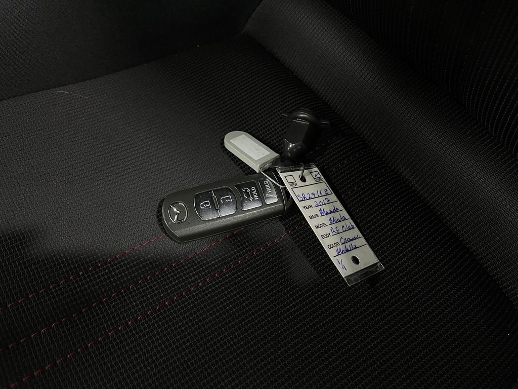 Used 2017 MAZDA MX-5 Miata RF Club image 32