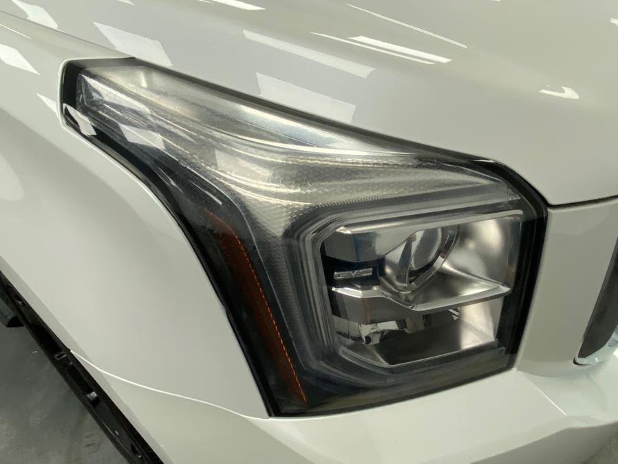 Used 2017 GMC Yukon Denali w/ Open Road Package image 10