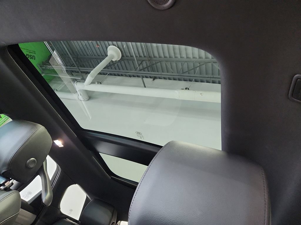 Used 2023 Land Rover Range Rover Evoque R-Dynamic SE AWD/4WD image 14