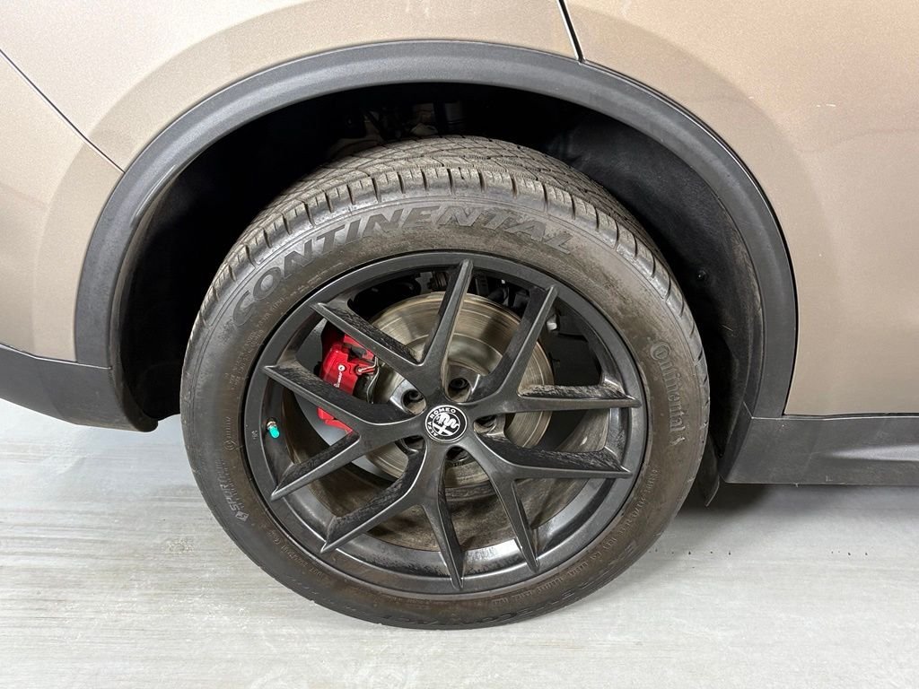 Used 2019 Alfa Romeo Stelvio w/ Nero Edizione RWD image 10