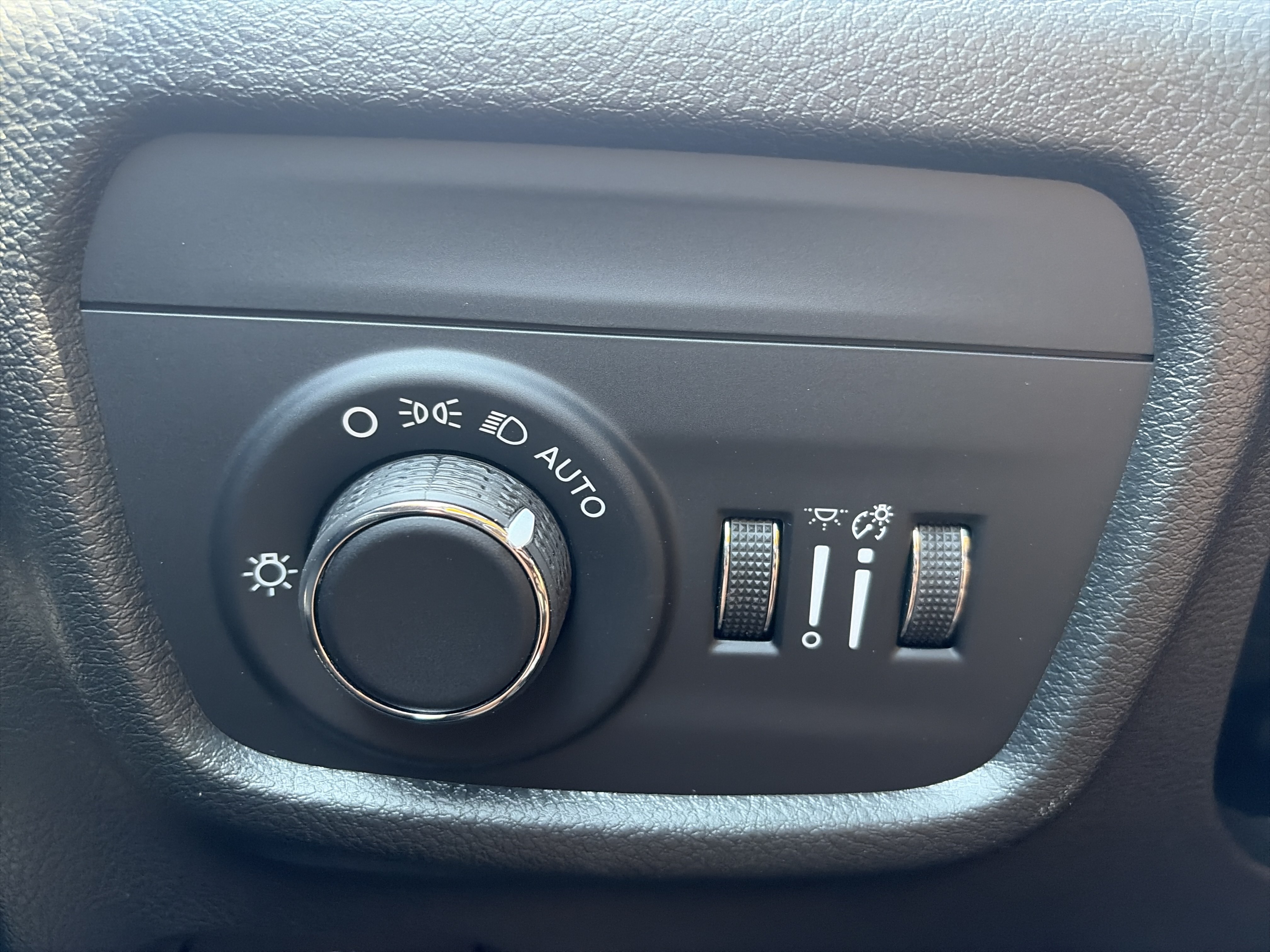 New 2026 Jeep Grand Cherokee L 4WD image 15