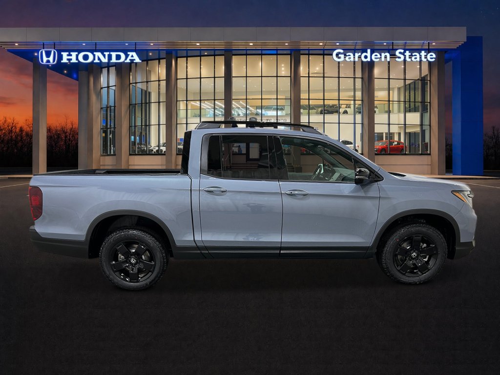 Used 2025 Honda Ridgeline Black Edition image 6