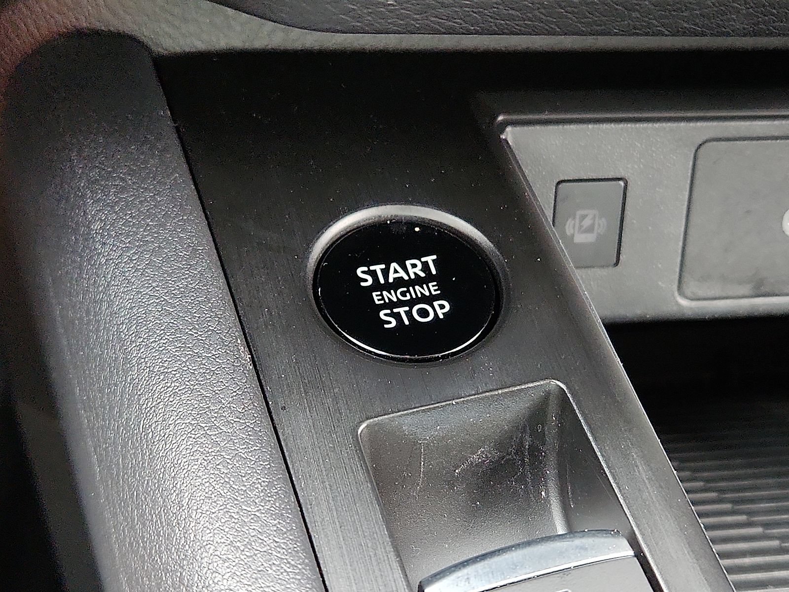 Used 2026 Nissan Kicks SV FWD image 19