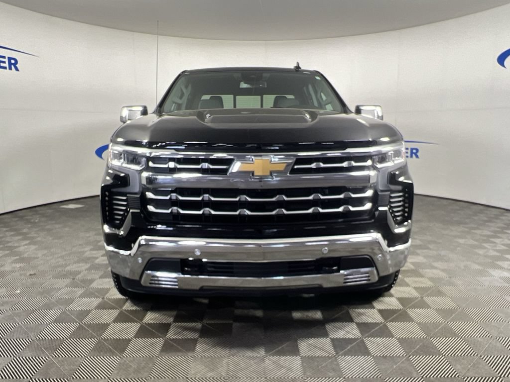 Certified 2023 Chevrolet Silverado 1500 LTZ AWD/4WD image 3