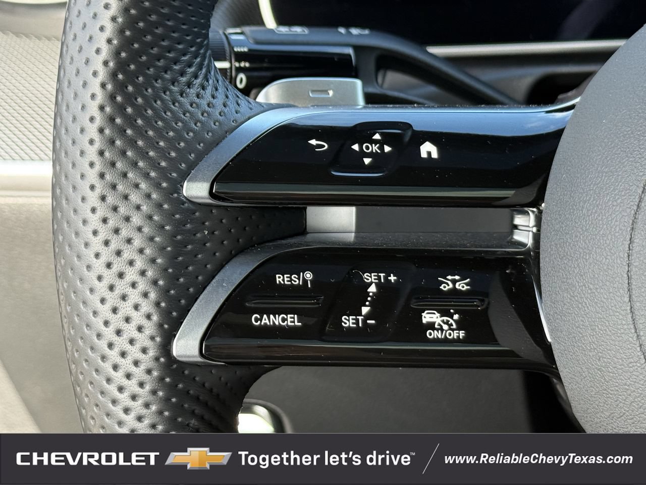 Used 2024 Mercedes-Benz CLE 300 4MATIC Coupe image 14