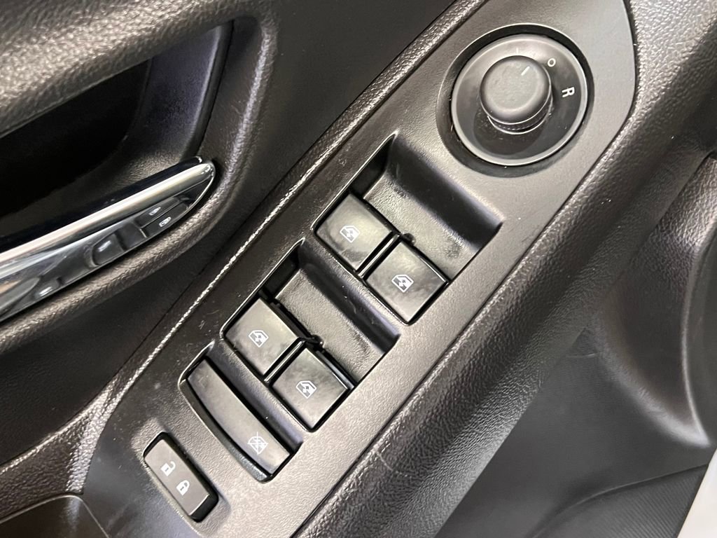 Used 2018 Chevrolet Trax LS image 25