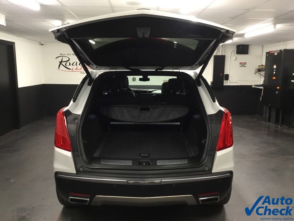 Used 2017 Cadillac XT5 Platinum w/ Driver Assist Package AWD/4WD image 12
