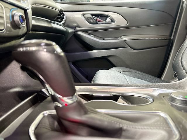 Used 2019 Chevrolet Traverse LT FWD image 18