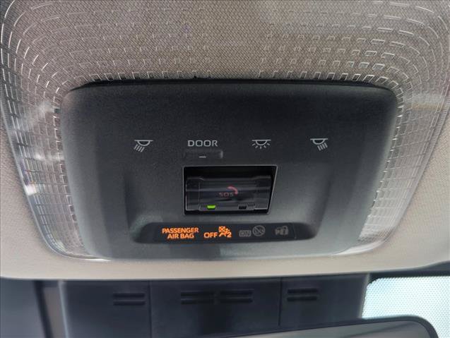Certified 2026 Toyota Prius XLE FWD image 24